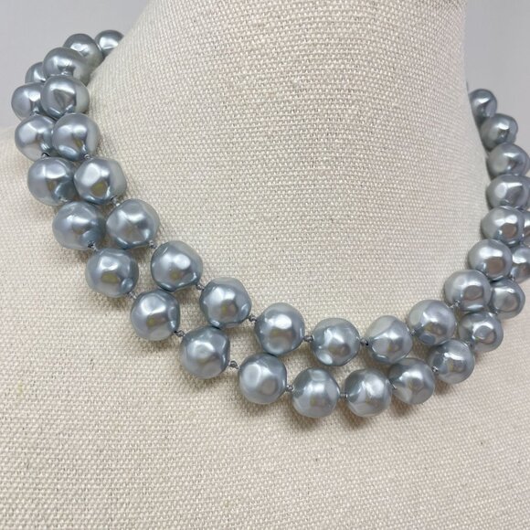 Vintage Marvella Double-Strand Gray Faux Pearl Necklace Gold-Tone Bow Closure - Picture 3 of 11